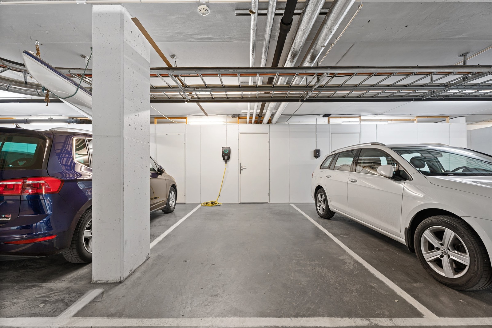 Det medfølger en parkeringsplass i lukket garasjeanlegg. Galleribilde