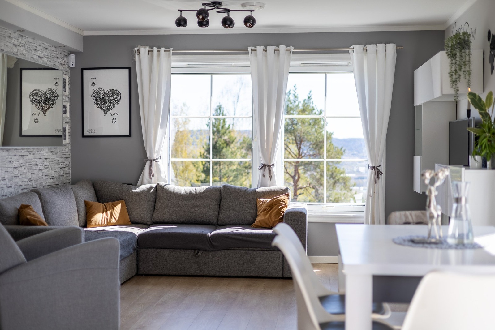 Her ligger alt til rette for rolige kvelder i behagelige omgivelser. Galleribilde
