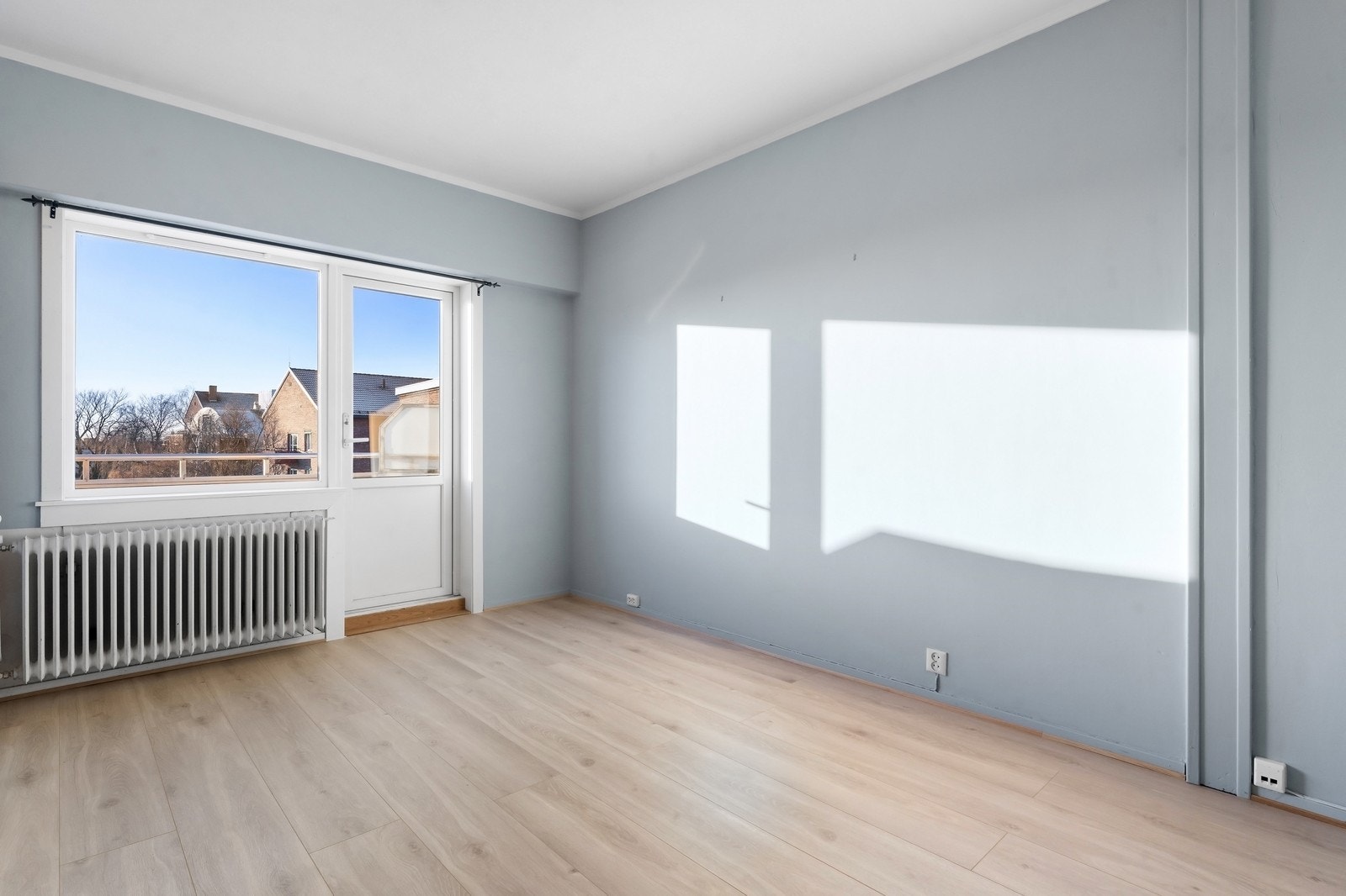 Stue med utgang til balkong Galleribilde