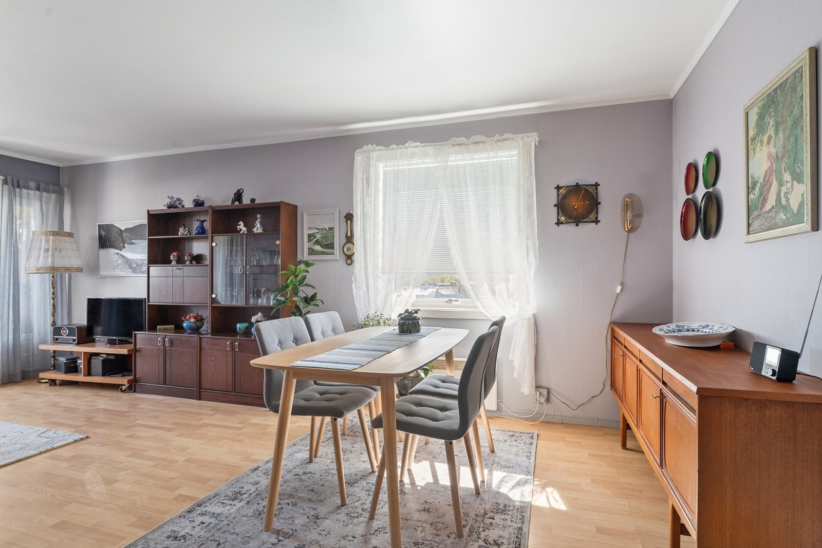 Her får du god plass til å invitere til et hyggelig selskap. Galleribilde