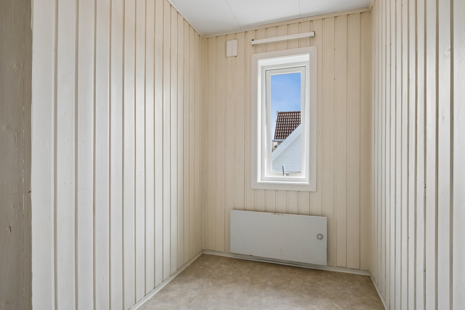 Bod inne i leiligheten. Det følger i tillegg med 2 kjellerboder til leiligheten. Galleribilde