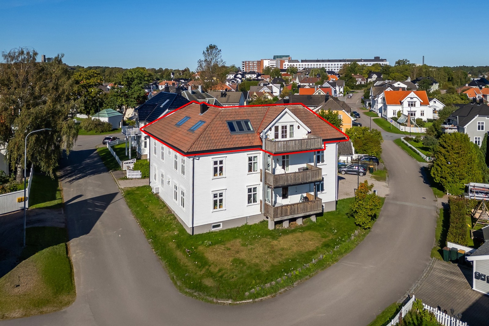 Leiligheten er beliggende i hele loftsetasjen - en komplett toppleilighet! Galleribilde