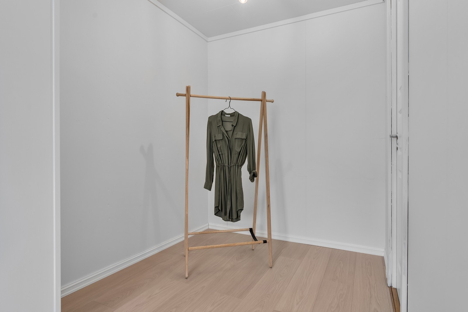 God plass til klesskap og walk-in garderobeløsning Galleribilde