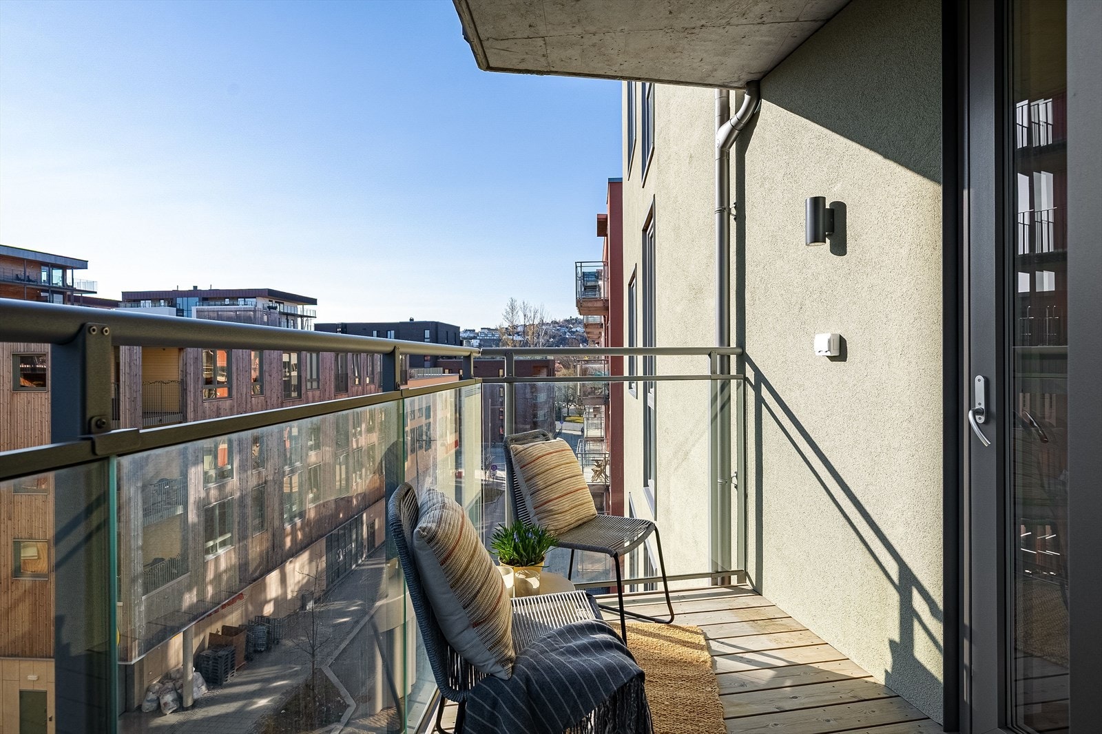 Her er det plass til utemøbler. Galleribilde