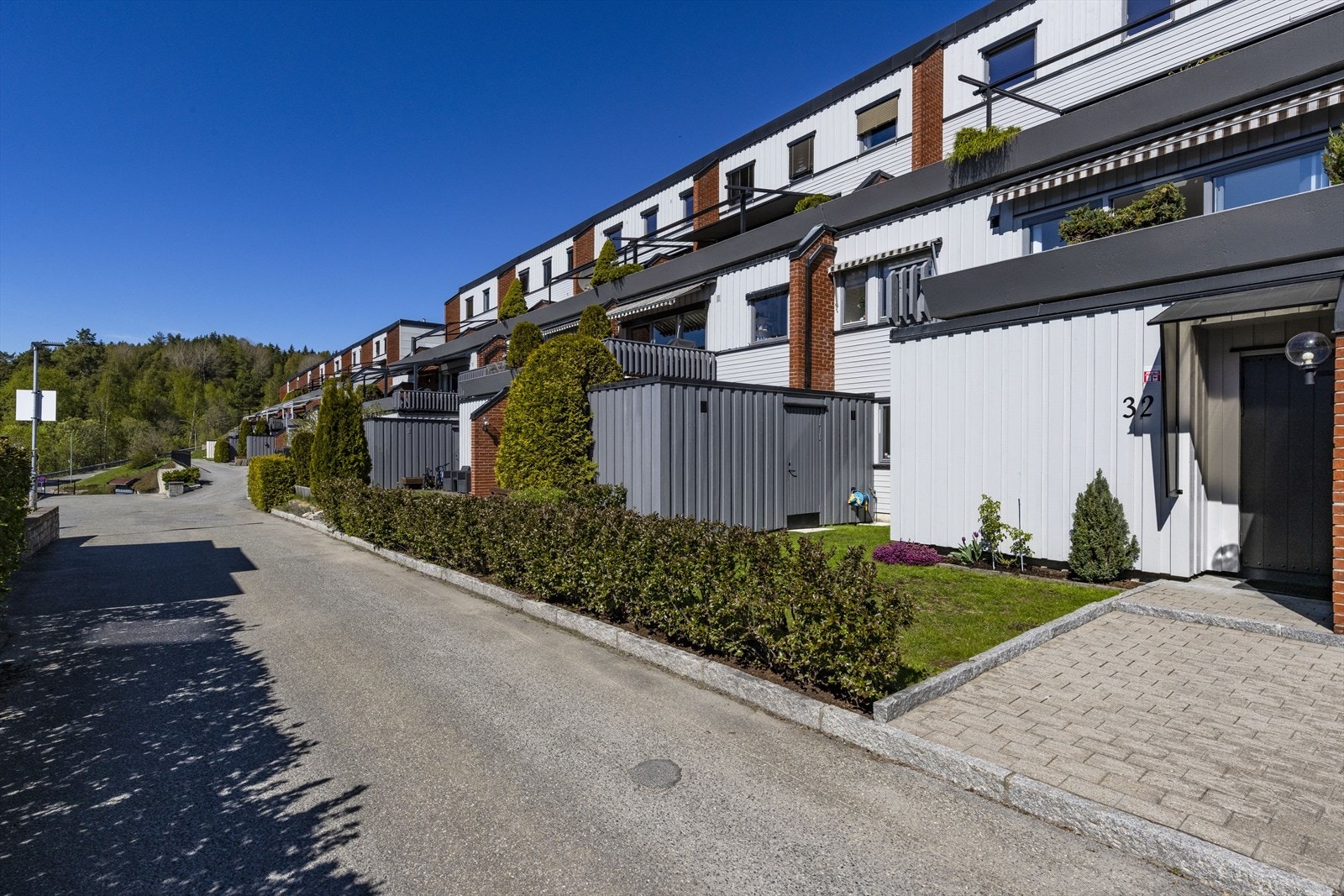 Boligen er en del av Boligsameiet Bera Nedre, som består av 42 seksjoner. Galleribilde