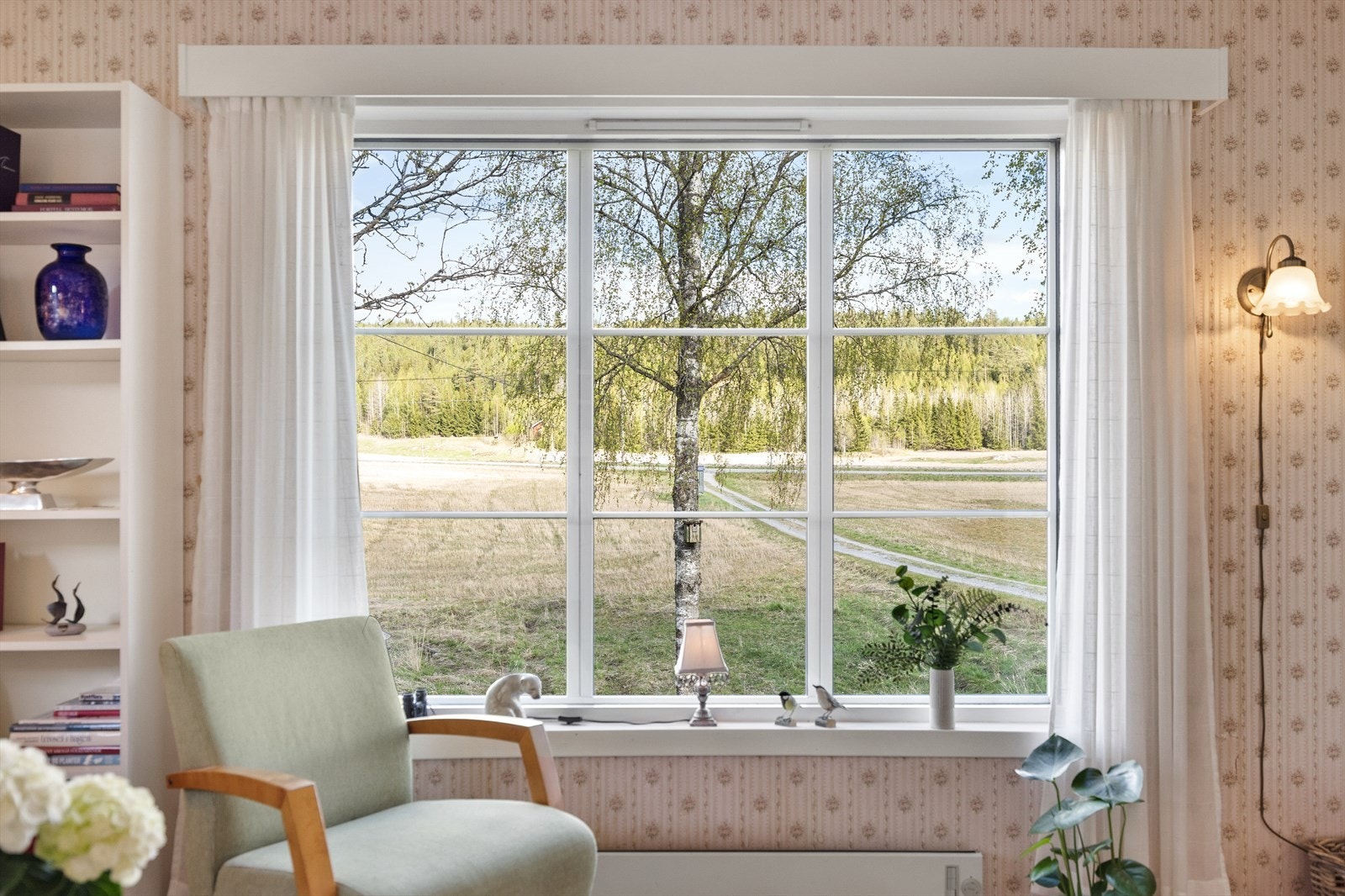 Sett deg i godstolen og la øynene hvile på det vakre landskapet! Galleribilde