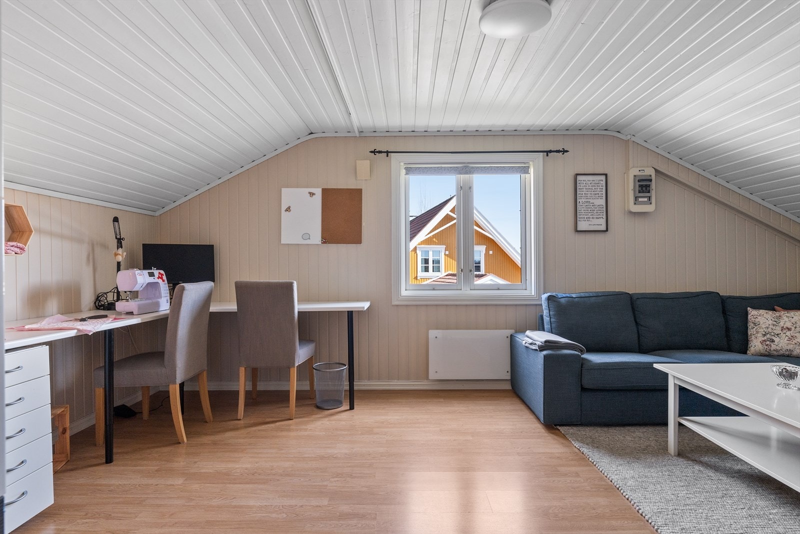 Alle soverommene er romslig med god plass til seng og oppbevaring. Galleribilde