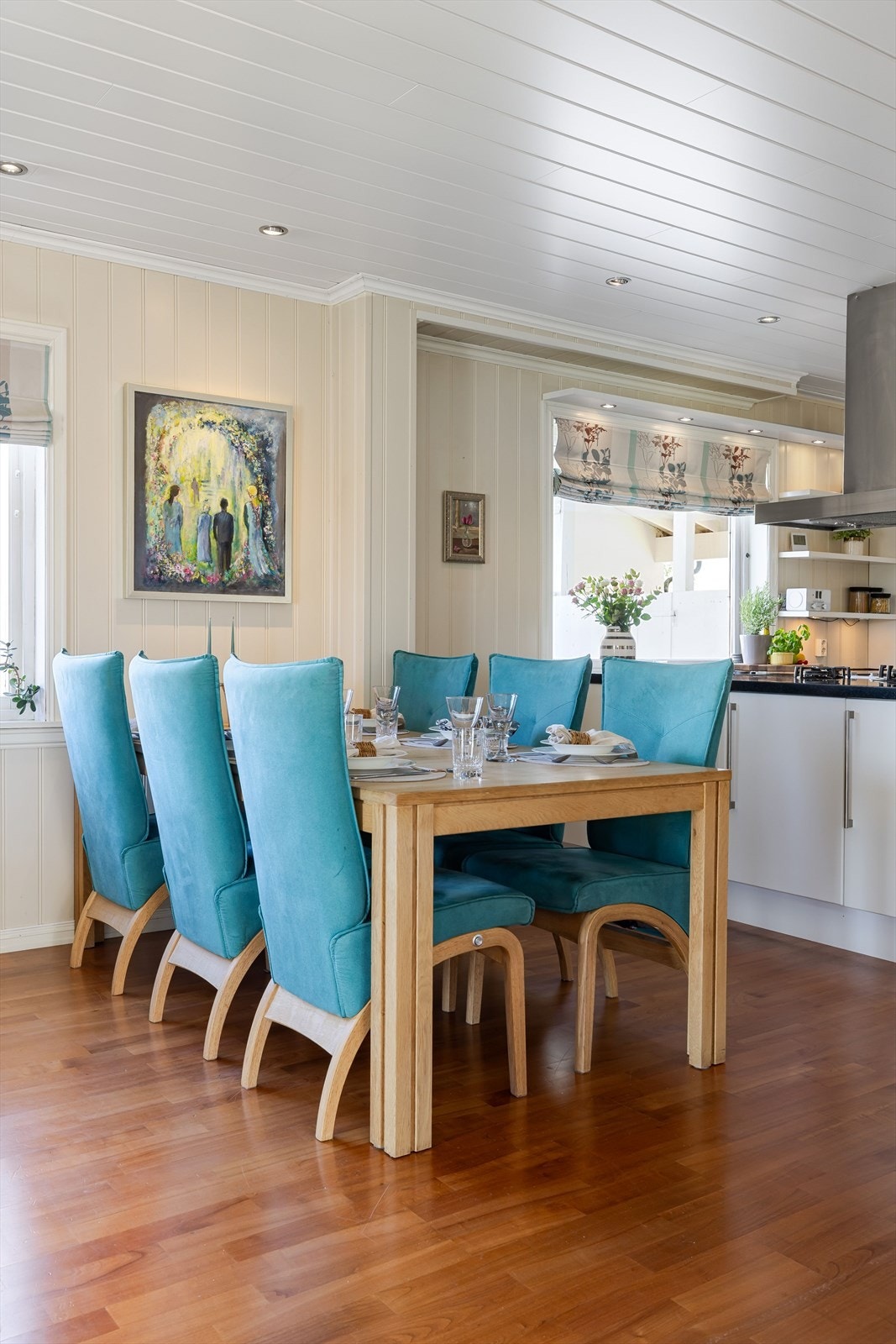 Et hyggelig sted å invitere venner og familie til middag. Galleribilde