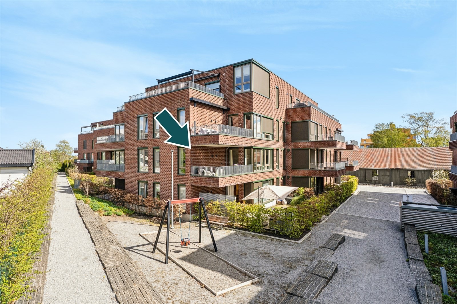 Leiligheten ligger meget fint og luftig plassert i hjørnet av bygget Galleribilde