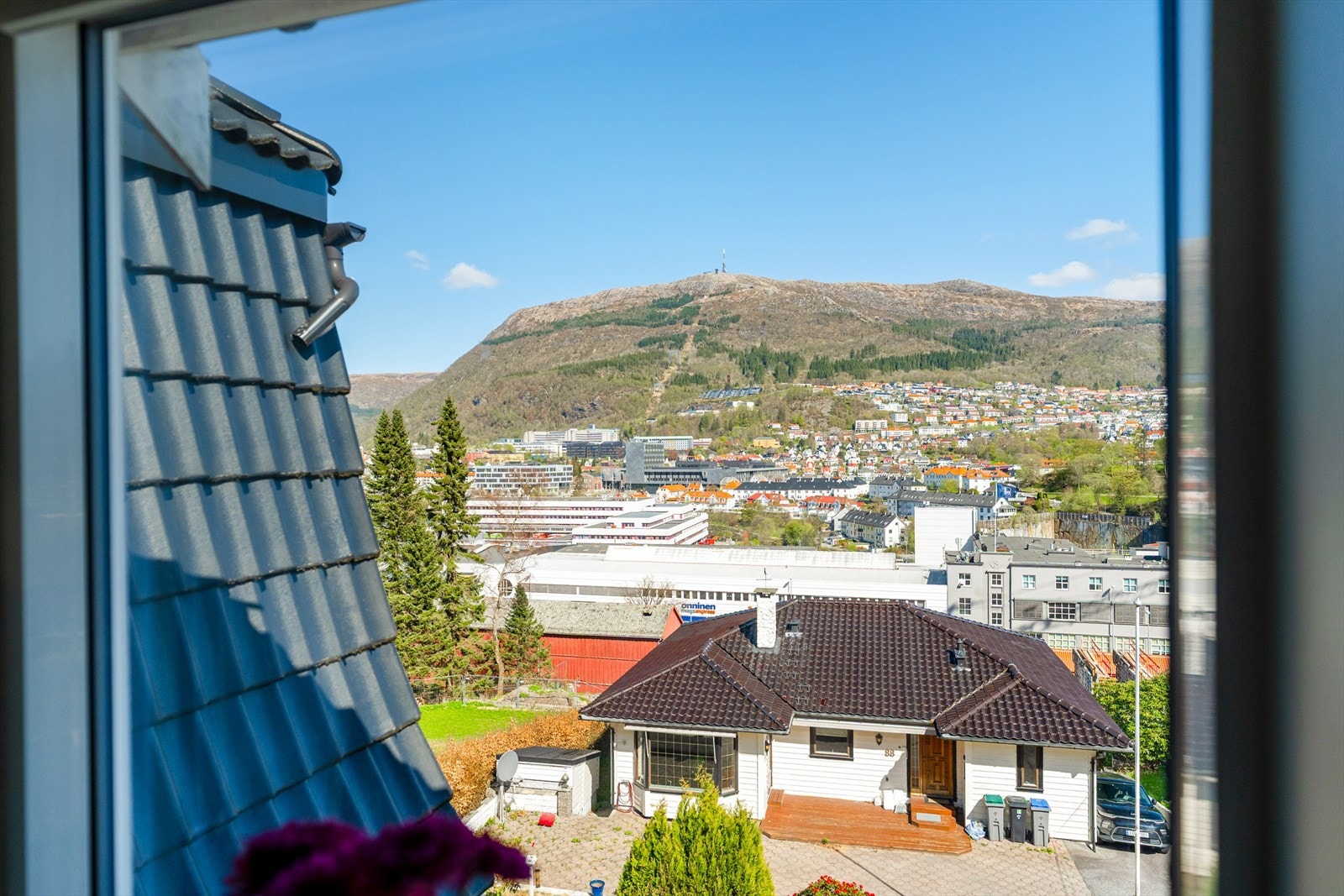 Nyt den fantastiske utsikten mot Ulriken! Galleribilde