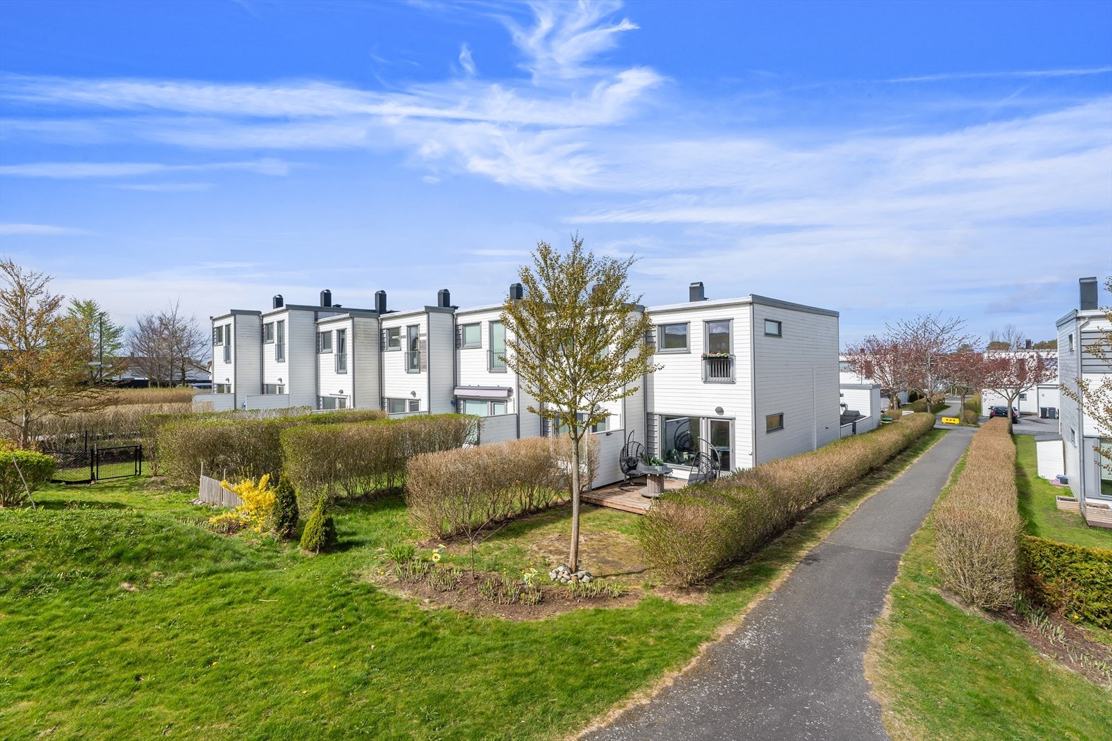 Velkommen til Kvernbakken 84. Eiendommen presenteres av Leon Høyland i EiendomsMegler 1 Jærmegleren. Foto: Eivind Dirdal Galleribilde