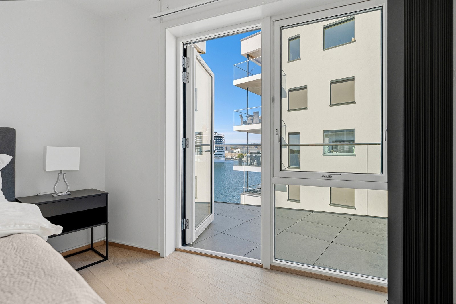 Fra hovedsoverommet er det direkte utgang til balkong Galleribilde