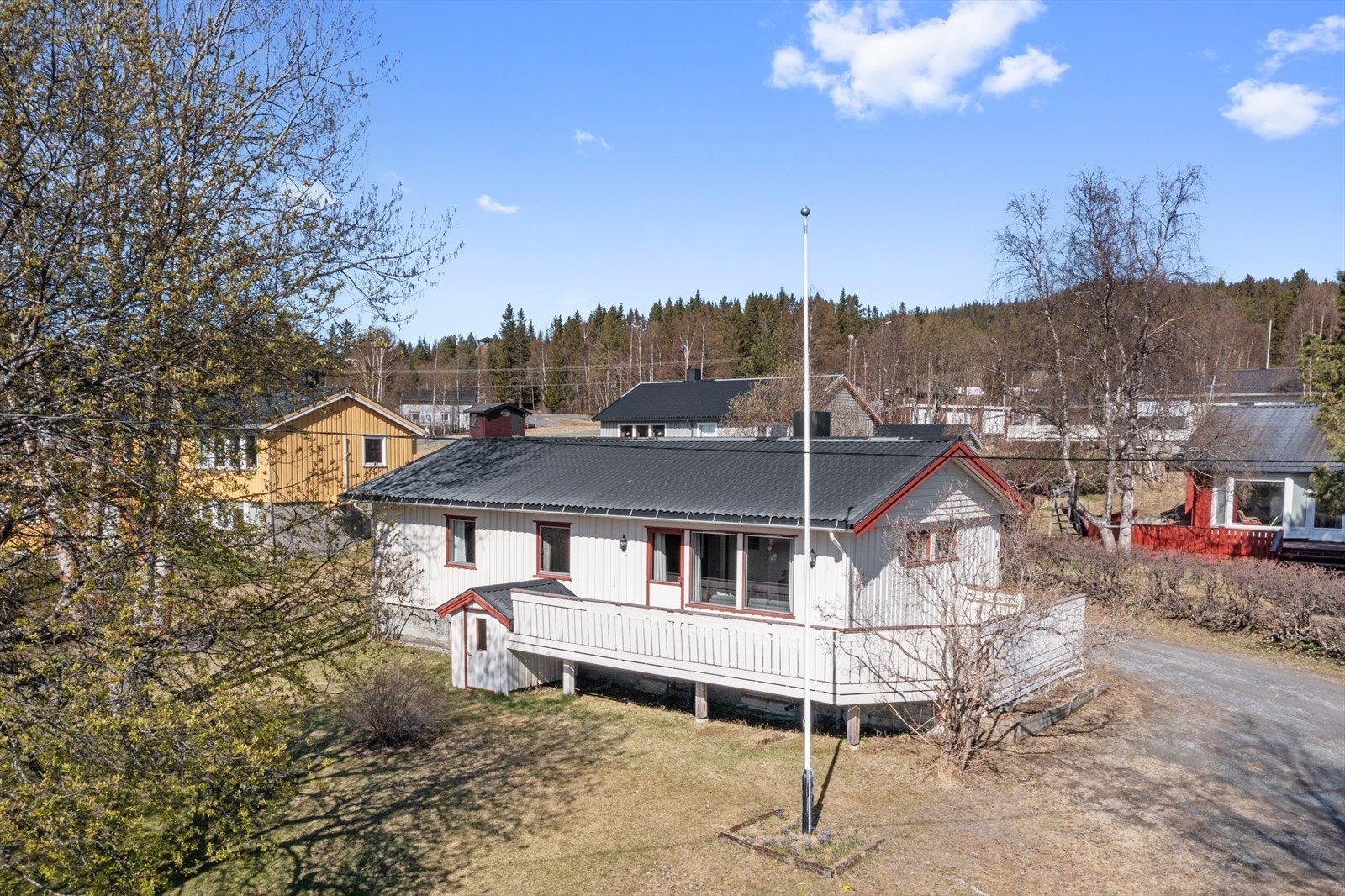 Velkommen til Lyngveien 3. Foto av Interiørfoto v/Eidsmo og Bjørnli. Galleribilde