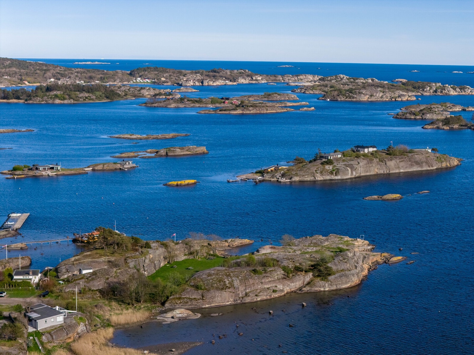 Viksfjord er rett og slett det perfekte utgangspunkt for de som liker sjø- og båtpliv Galleribilde