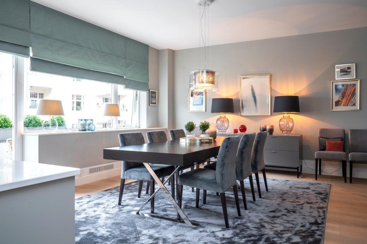 Dining room / Spisestue Galleribilde