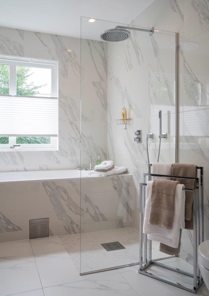 Main bathroom / Hovedbaderom Galleribilde