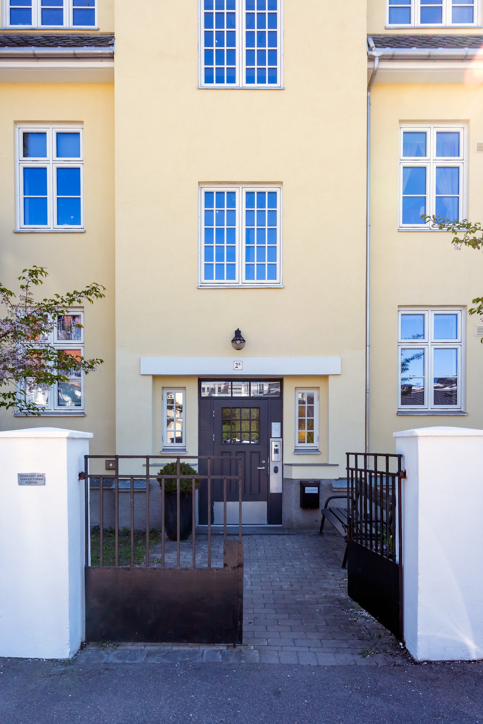 Inngangsparti Galleribilde