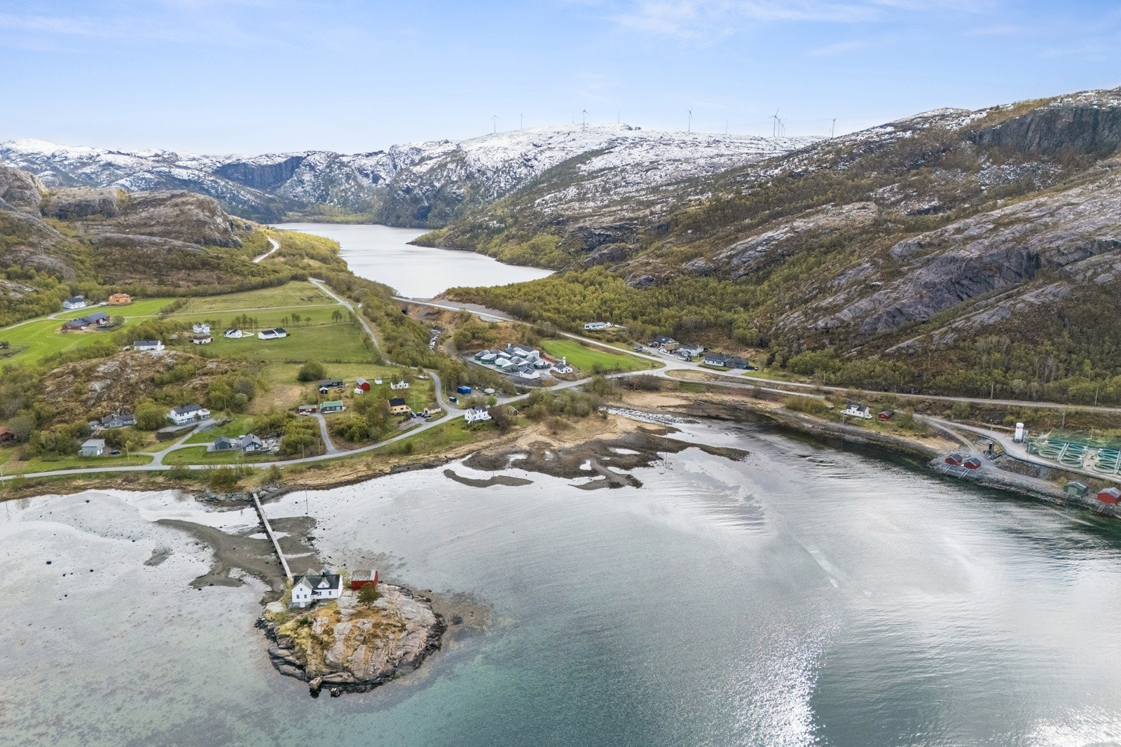 Dronefoto over området. Galleribilde