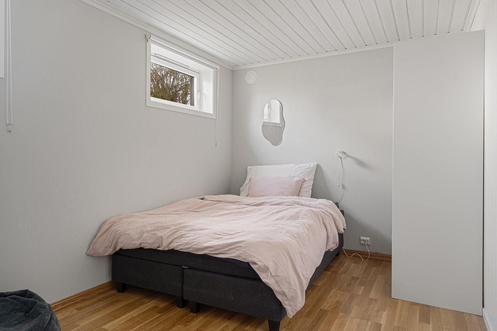 Innredet rom brukt som soverom nr. 6 Galleribilde