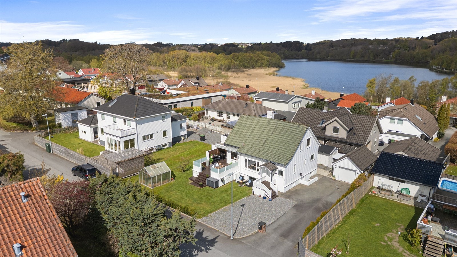 Lene Hviding v/Krogsveen eiendom har gleden av å presentere Adolph Tidemands vei 1. Galleribilde