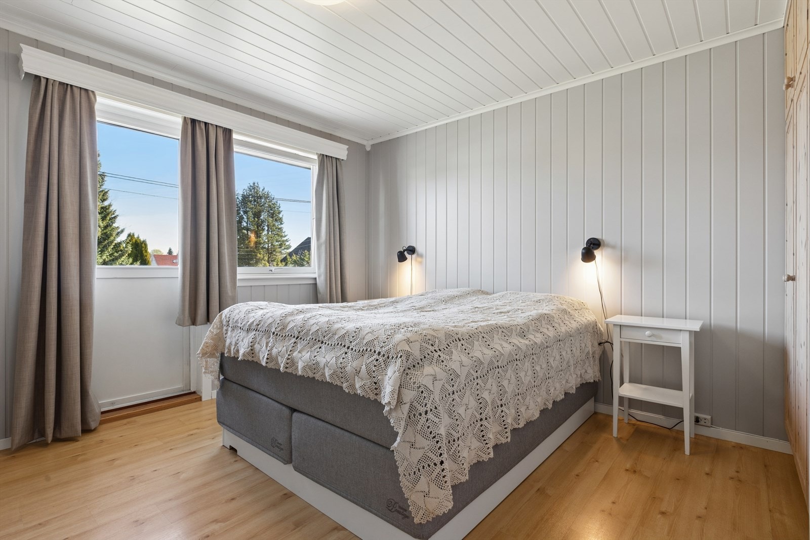 Hovedsoverommet har utgang til en egen balkong. Galleribilde