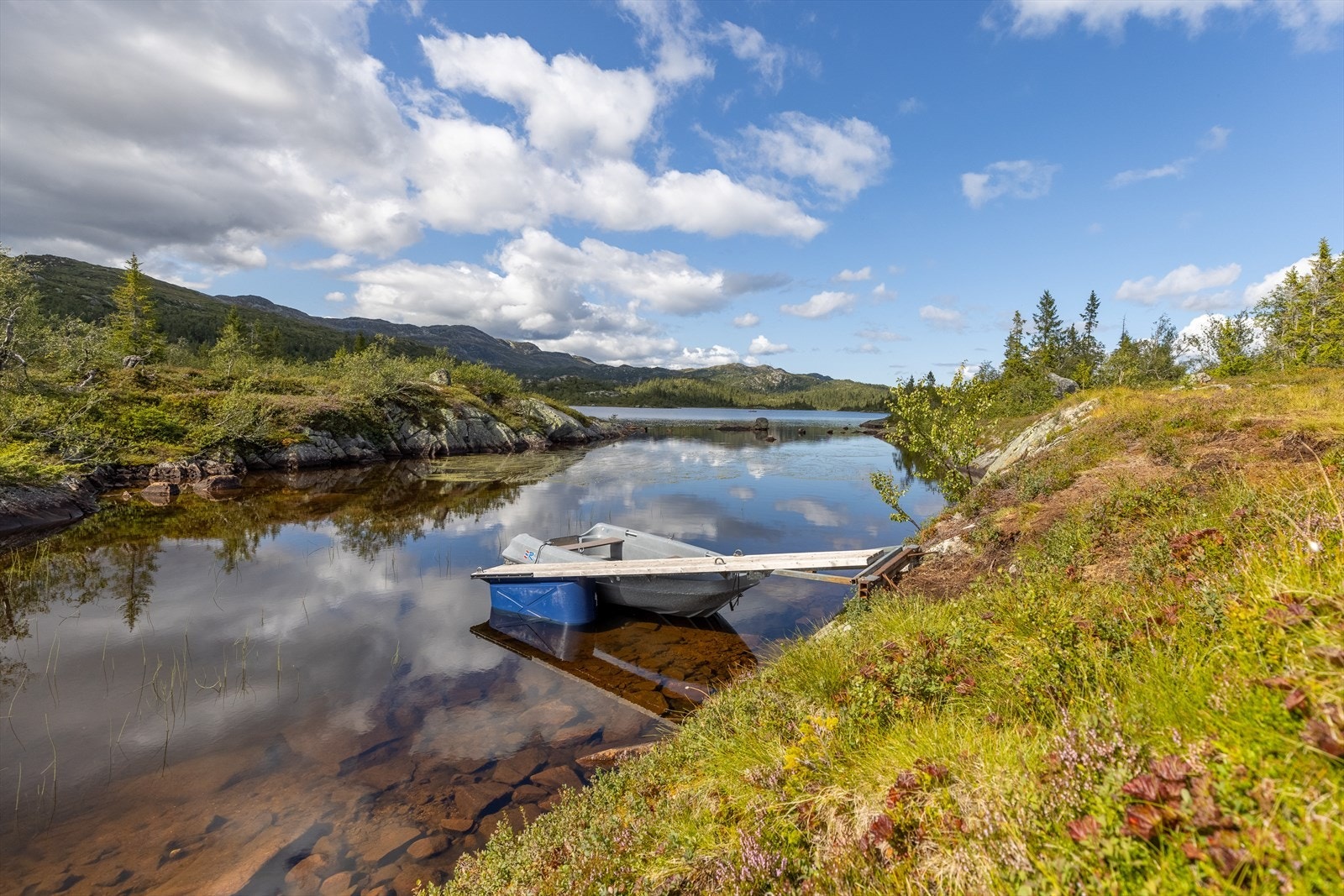 Flere bade- og fiskevann i området Galleribilde