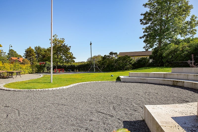 Hølen sommer - torg.jpg Galleribilde