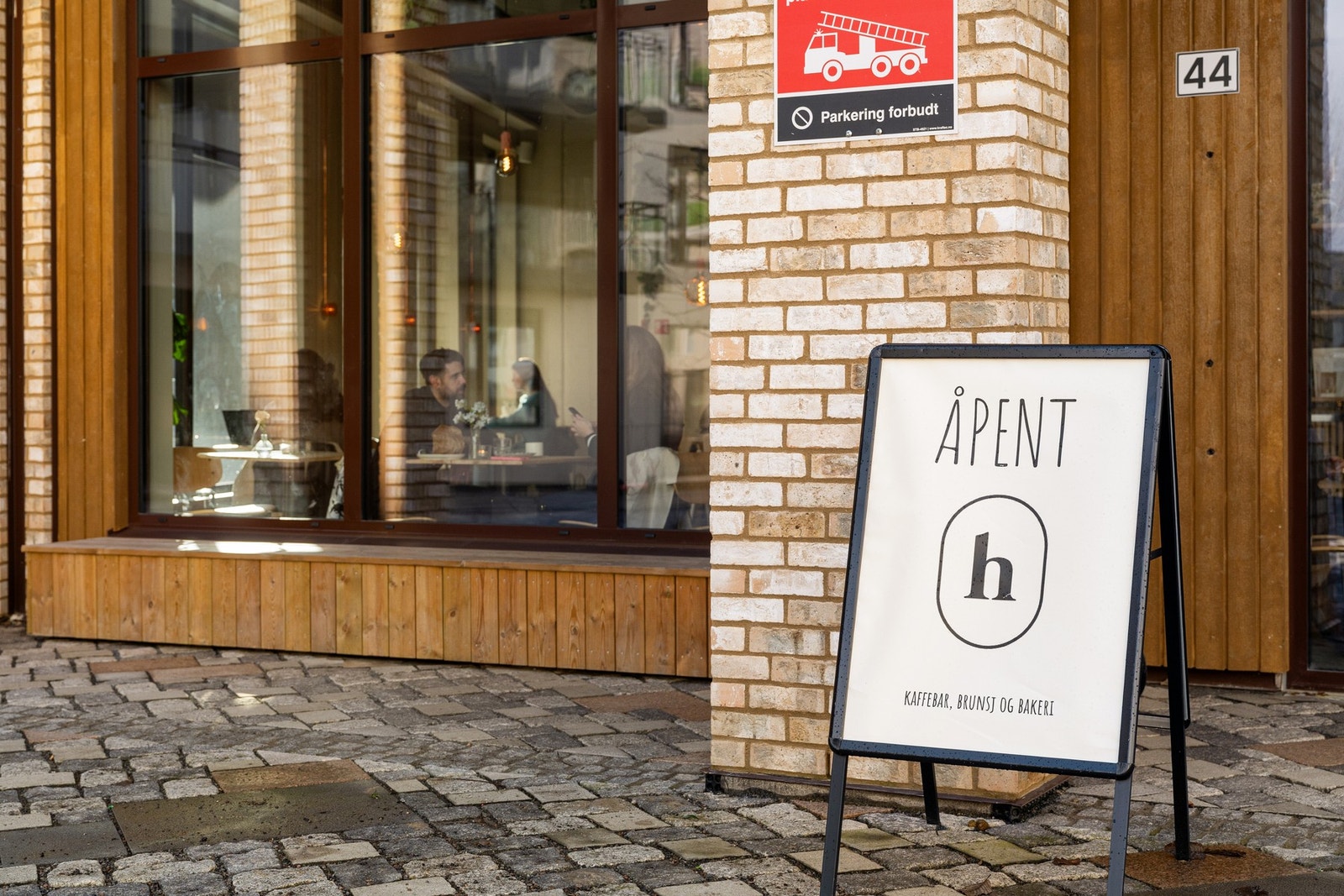 Gangavstand til populære Håndbakt med deilige bakevarer og kaffe. Galleribilde