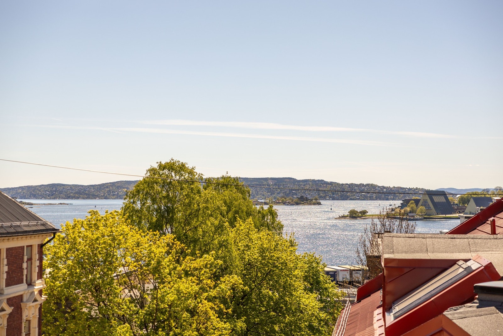 Stor, eksklusiv leilighet med heis rett inn. Galleribilde