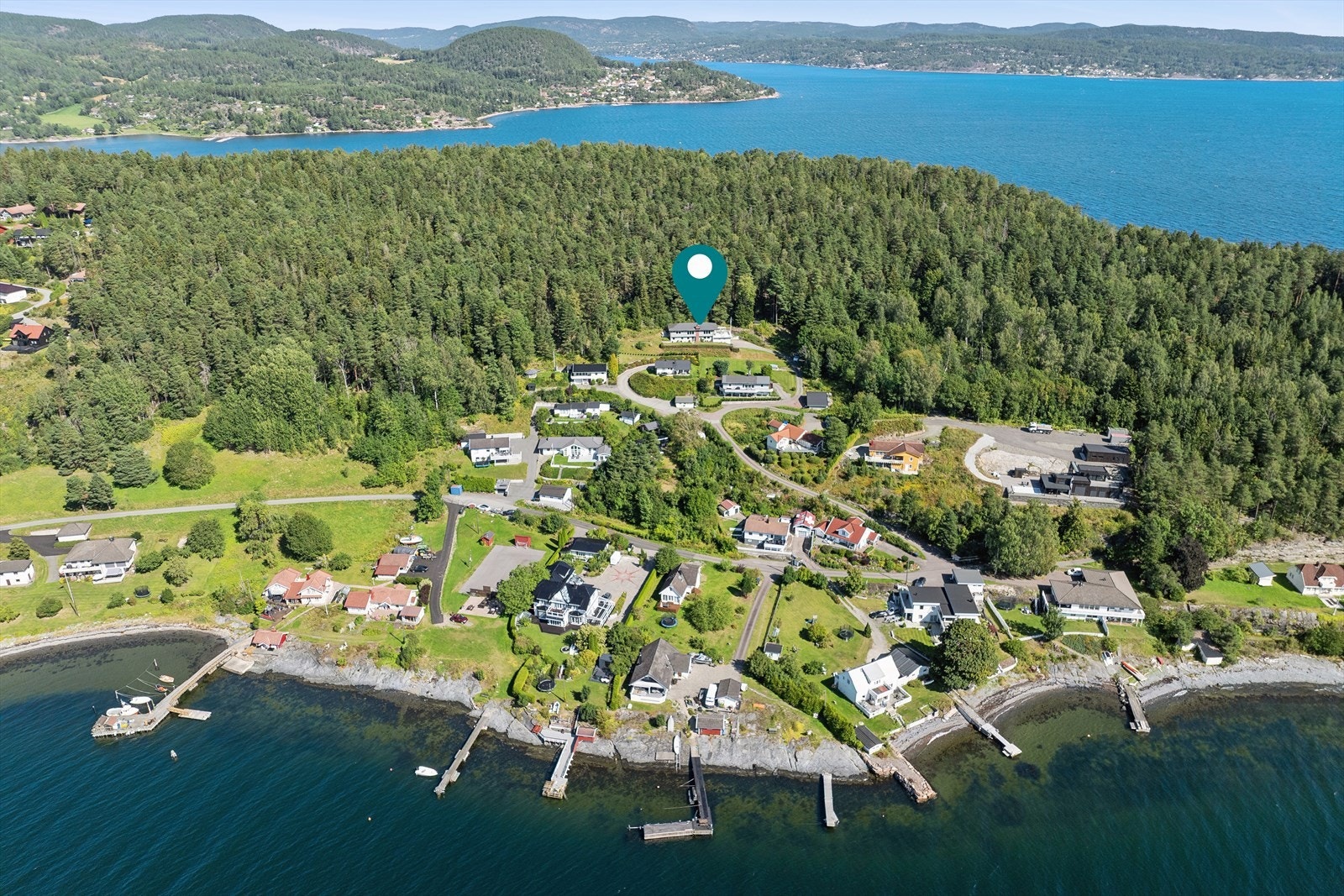 Nærområdet byr på idylliske og trivelige omgivelser med flere flotte turdestinasjoner og fiske- og bademuligheter. Galleribilde