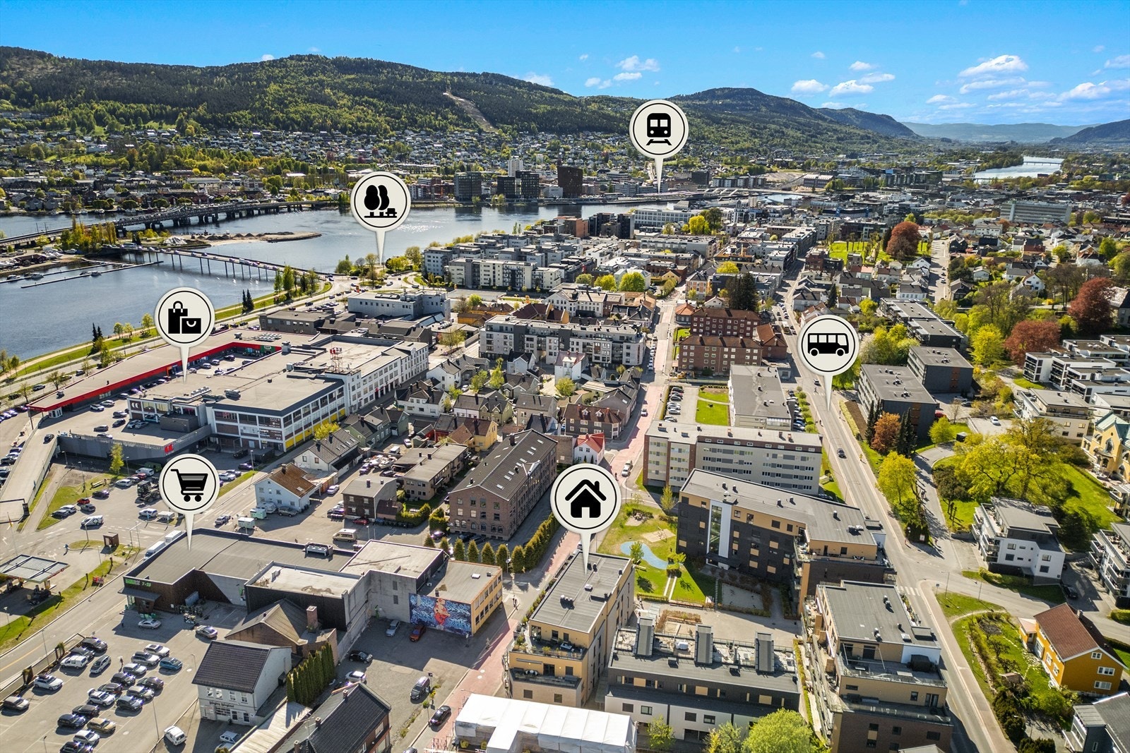 Leiligheten ligger sentralt til med gangavstand til alle servicetilbud. Galleribilde