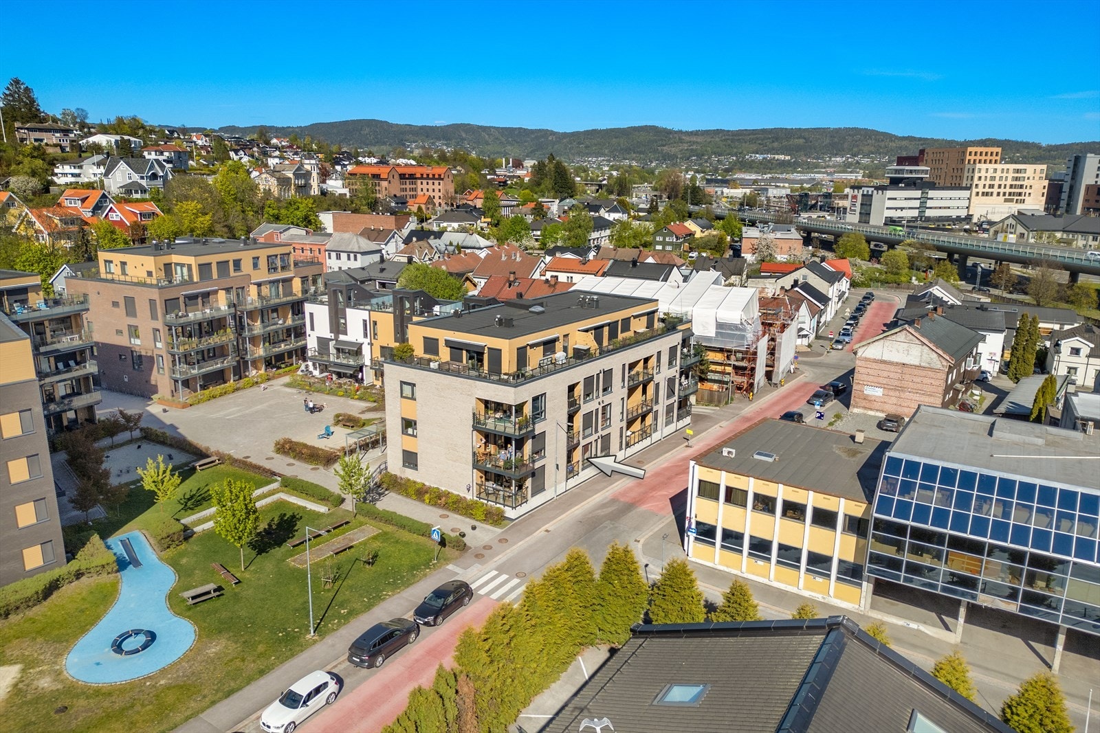 Leiligheten i Engene 104 har en meget attraktiv og strategisk beliggenhet på Bragernes/Brakerøya. Galleribilde