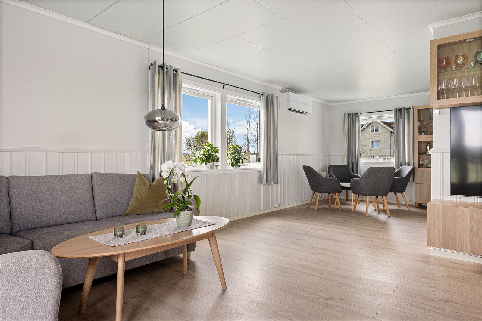 Det er montert varmepumpe i stue. Galleribilde