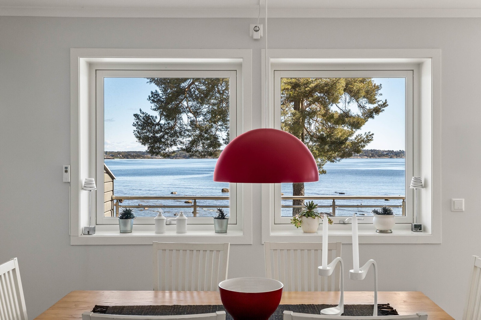 Nydelig utsikt fra kjøkkenet. Galleribilde