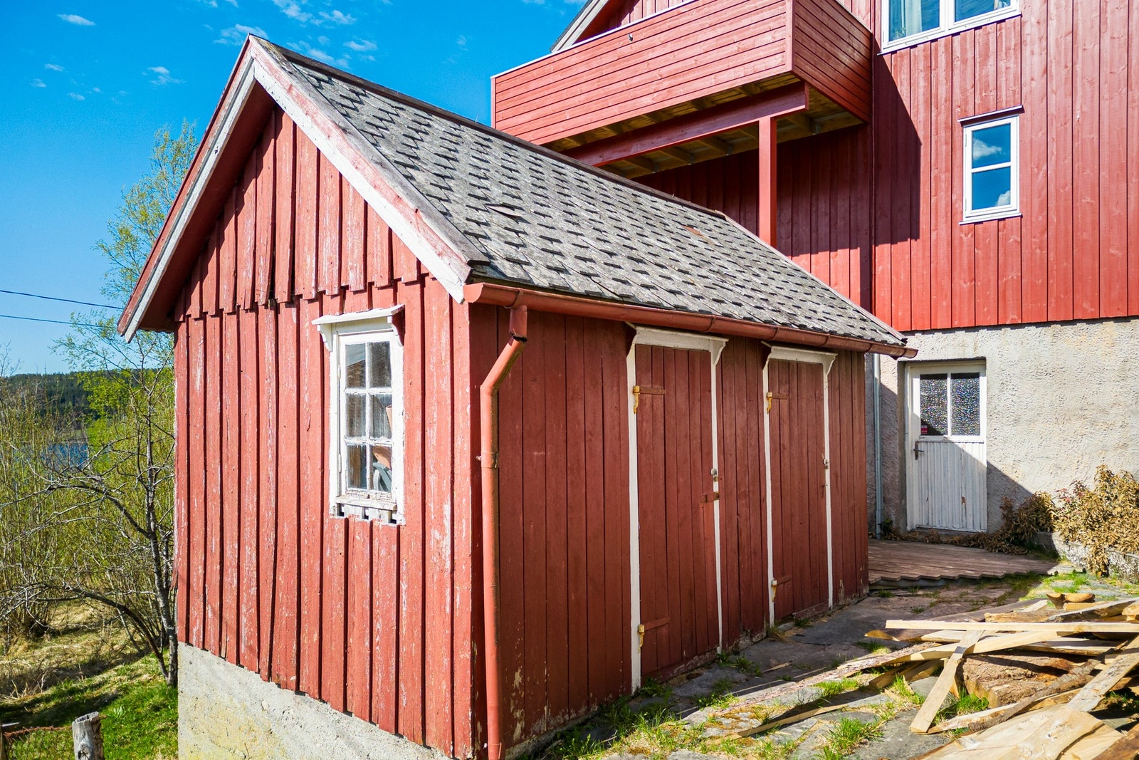 I uthuset får du godt med lagringsplass. Galleribilde