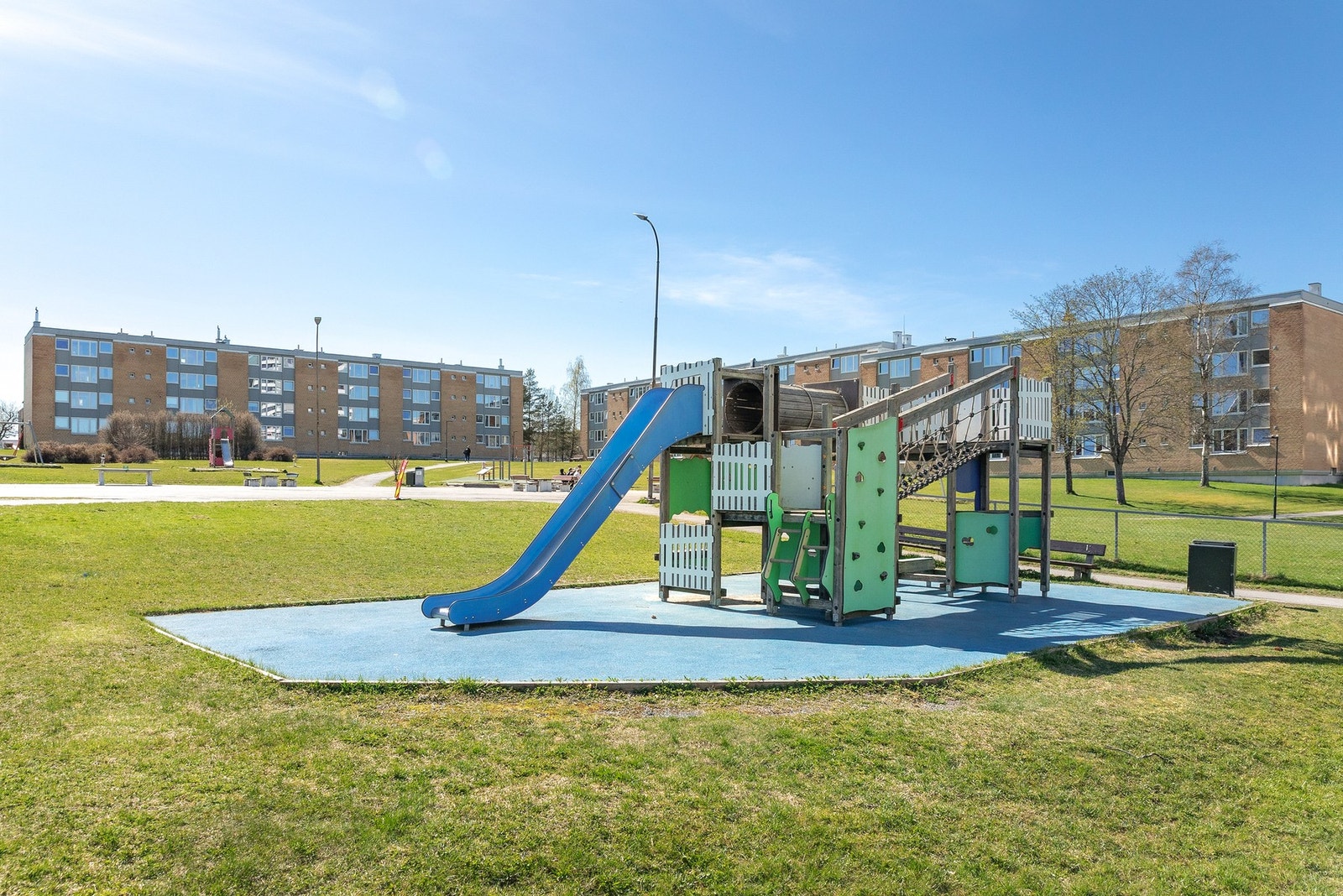 Området byr på flere fine lekeplasser og gode uteområder for barn. Galleribilde
