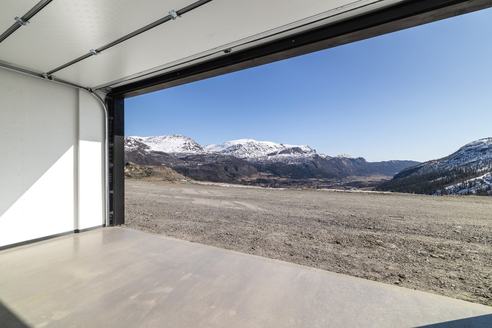 Kjør rett inn i garasjen og start helge og ferietiden. Galleribilde