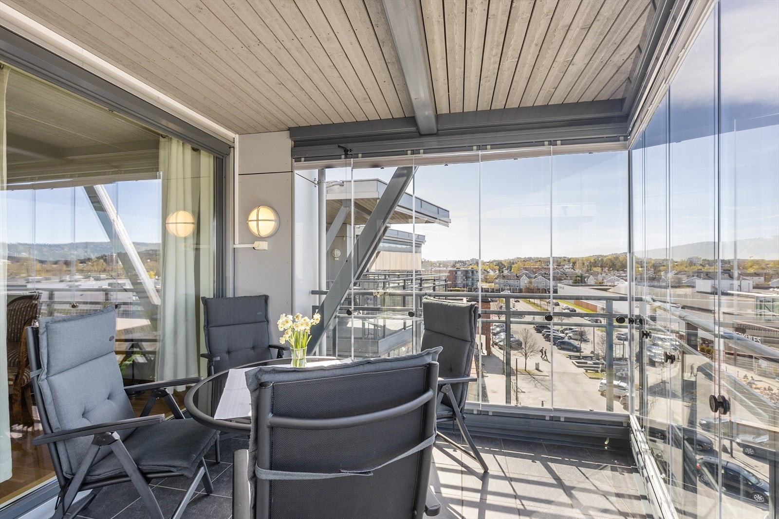 En skjermet og privat uteplass i 6. etasje. Galleribilde