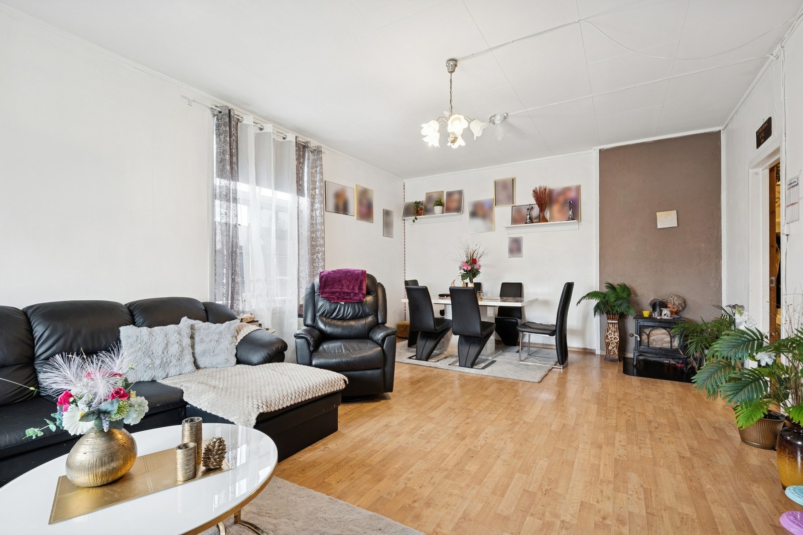 Inviter venner og familie over for et herlig måltid. Galleribilde