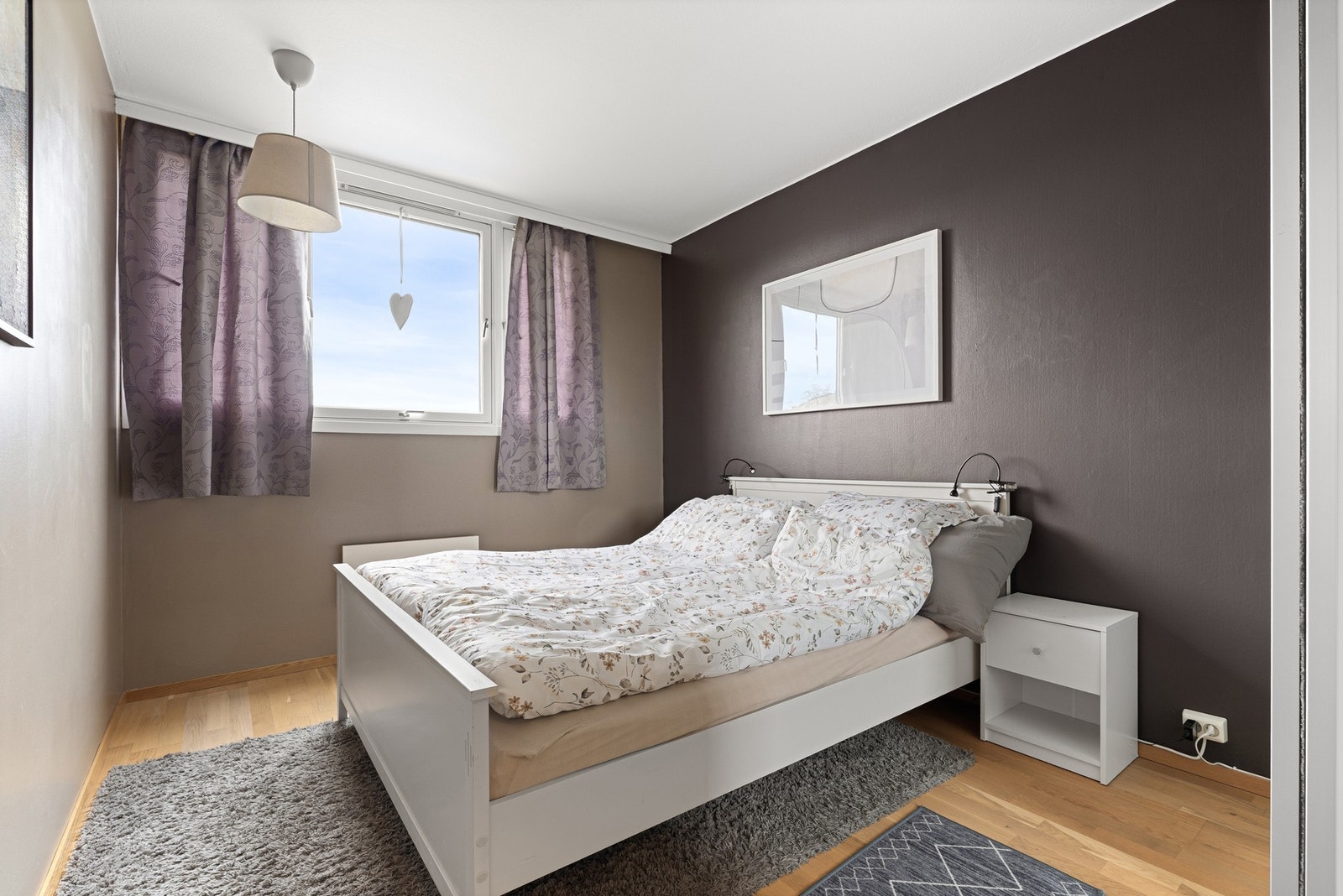 Soverommet er på 10,7 m². Galleribilde