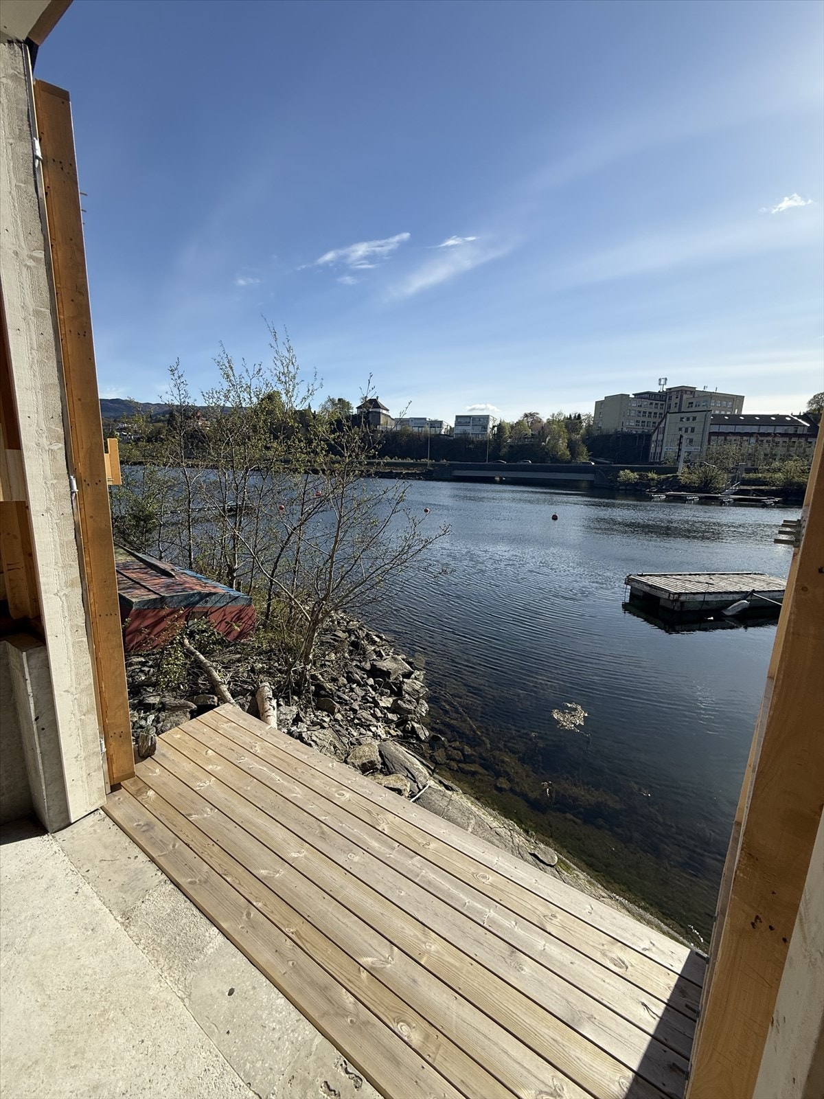 Ut fra naustet. Galleribilde