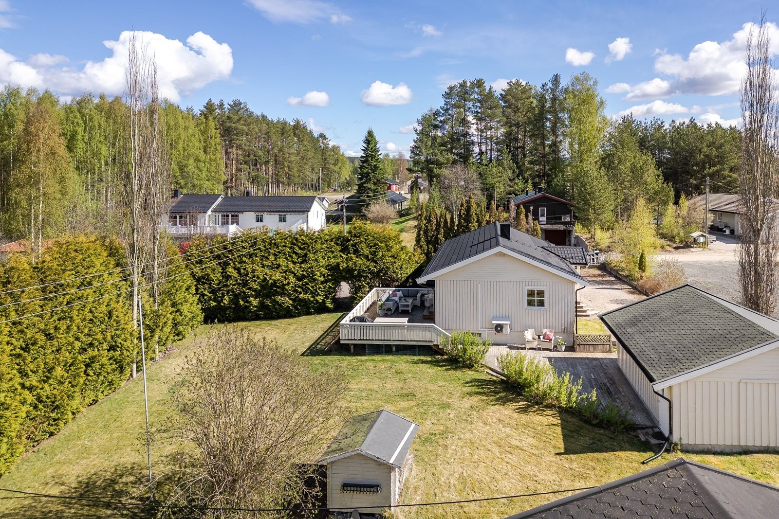 Kjellmyra er et etablert boligområde, fint for både store og små ca. 5 km fra Flisa sentrum. Galleribilde