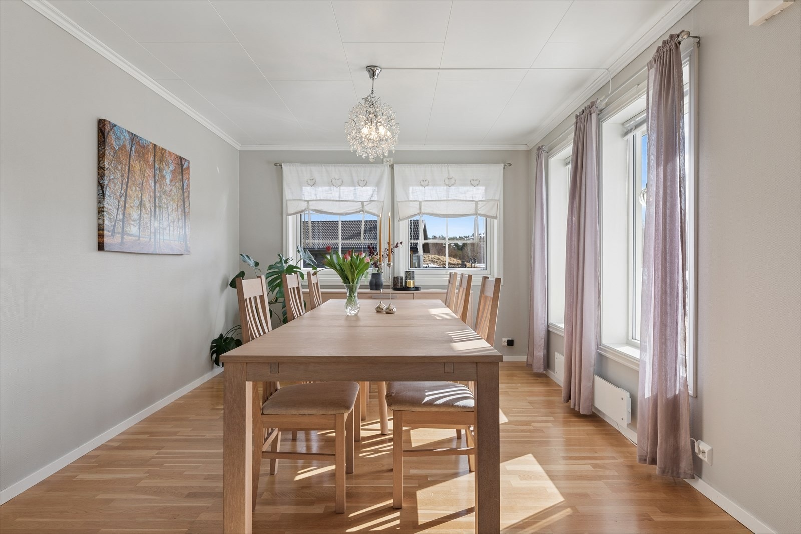 Et naturlig samlingspunkt. Galleribilde