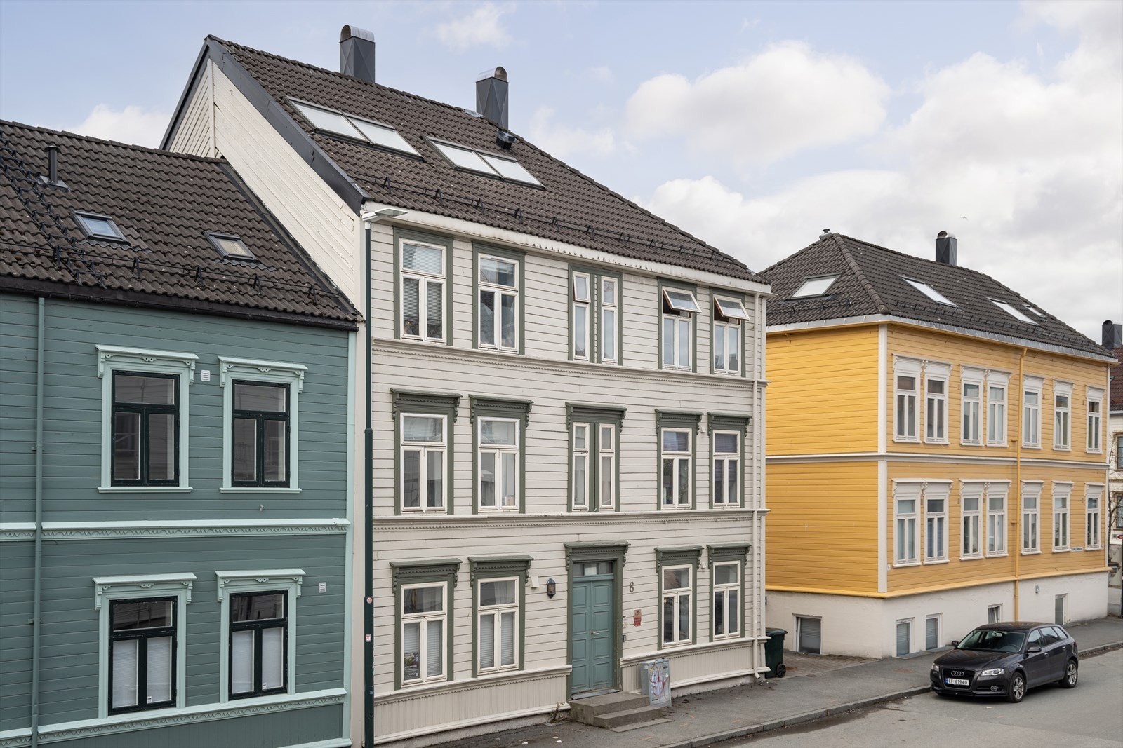 Den sentrale beliggenheten på Mølleneberg gir svært kort avstand til Solsiden, Bakklandet og sentrum av Trondheim. Galleribilde