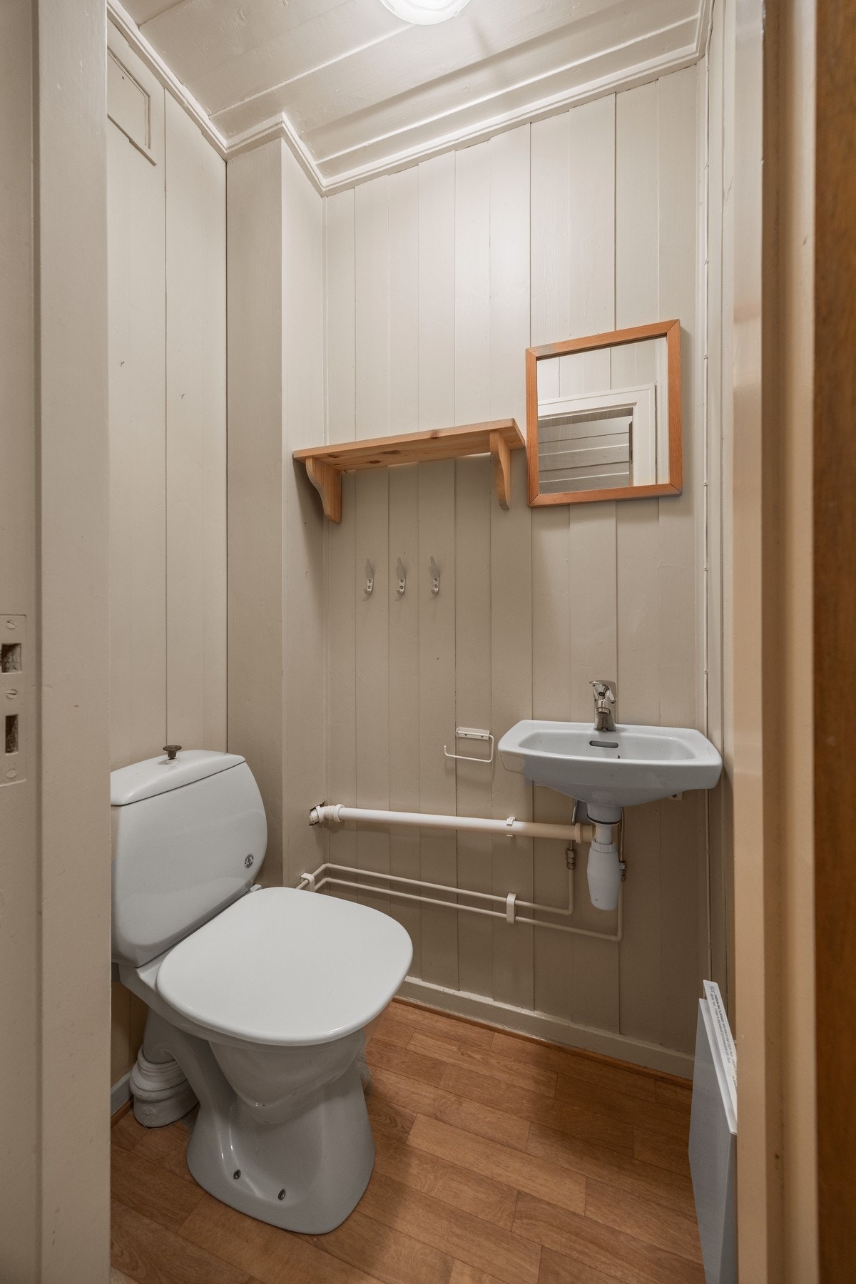 WC - ca 1 kvm. Galleribilde