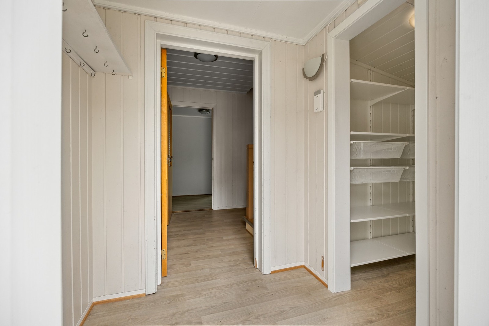 Entré - ca 2 kvm. Galleribilde