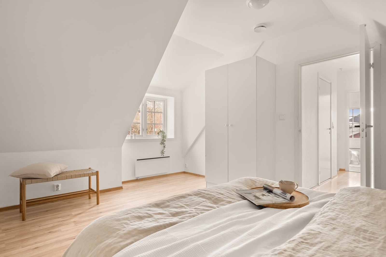 Hovedsoverommet har også egen bod Galleribilde