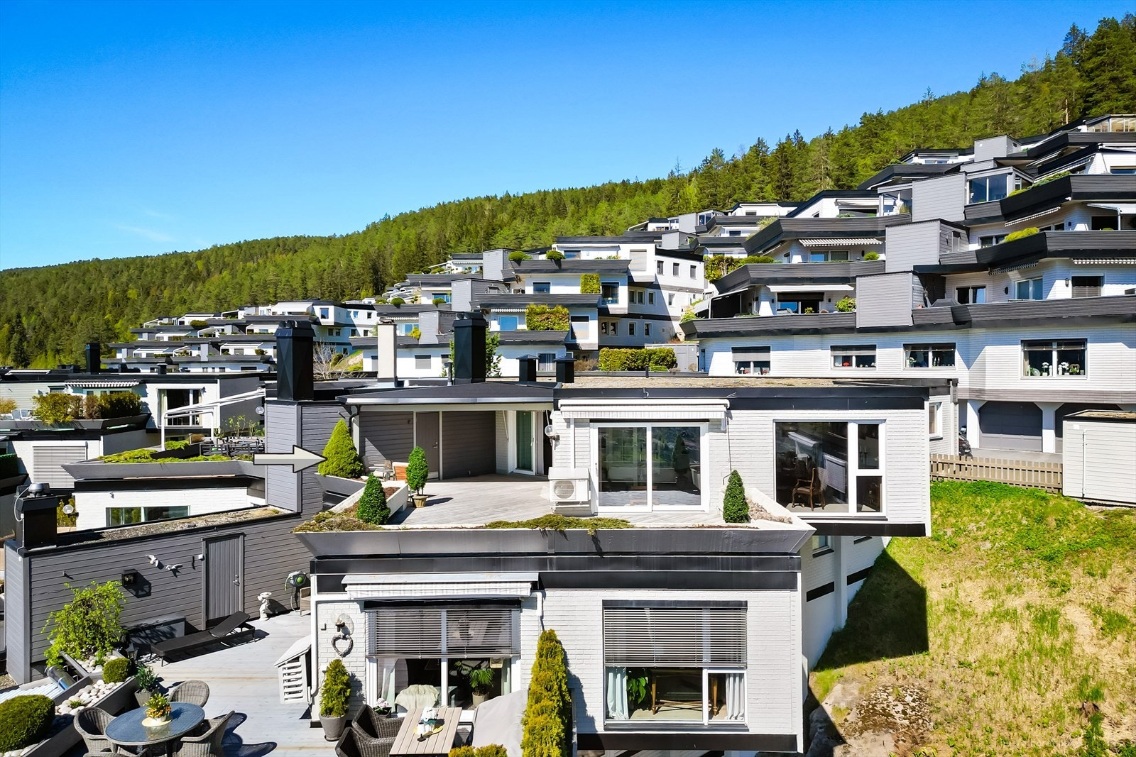 Boligen er en del av Boligsameiet Bera Midtre, som består av 120 boligseksjoner. Galleribilde