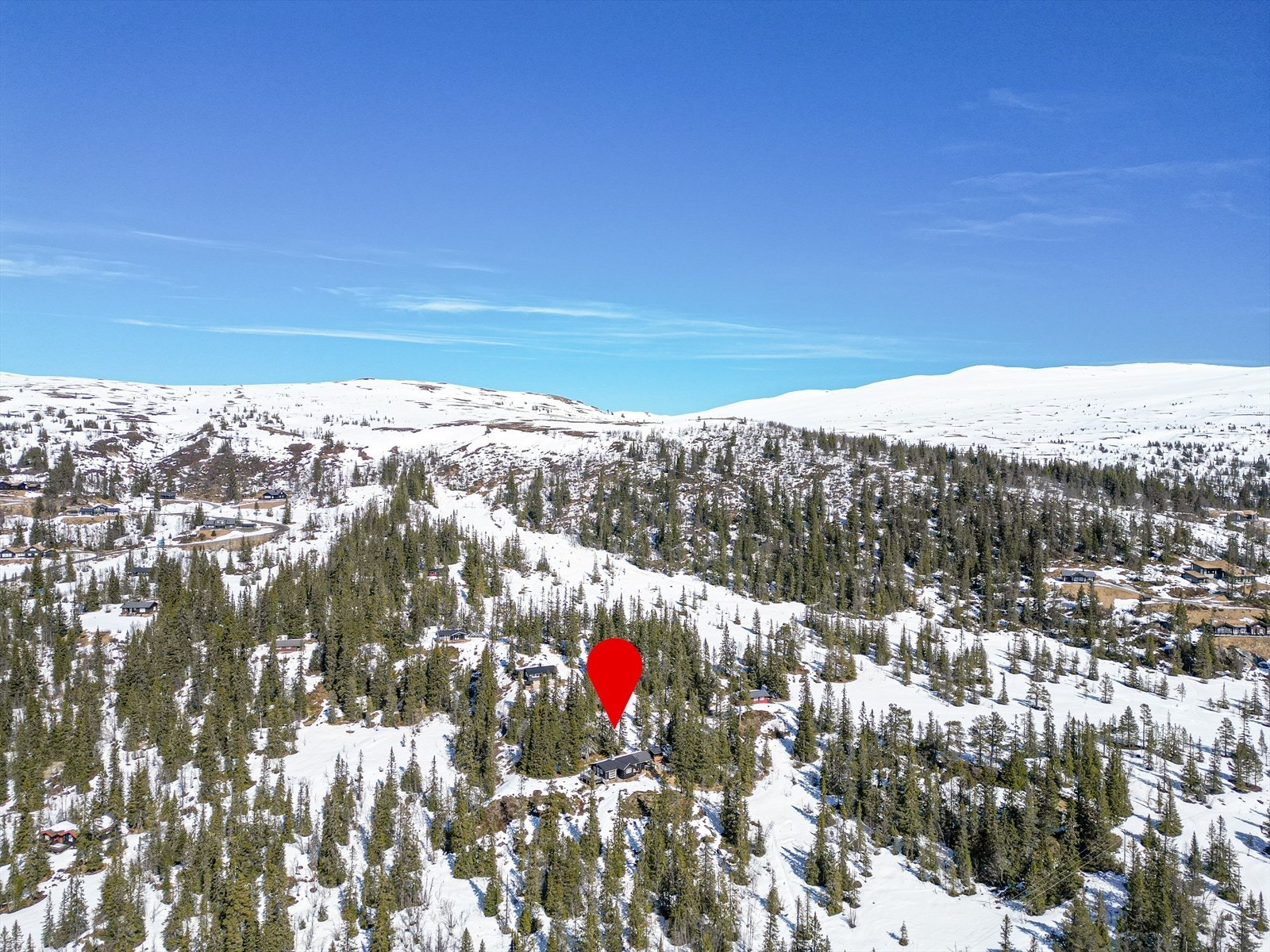 Beliggenheten på 923 meter over havet gir umiddelbar nærhet til høyfjellet. Galleribilde