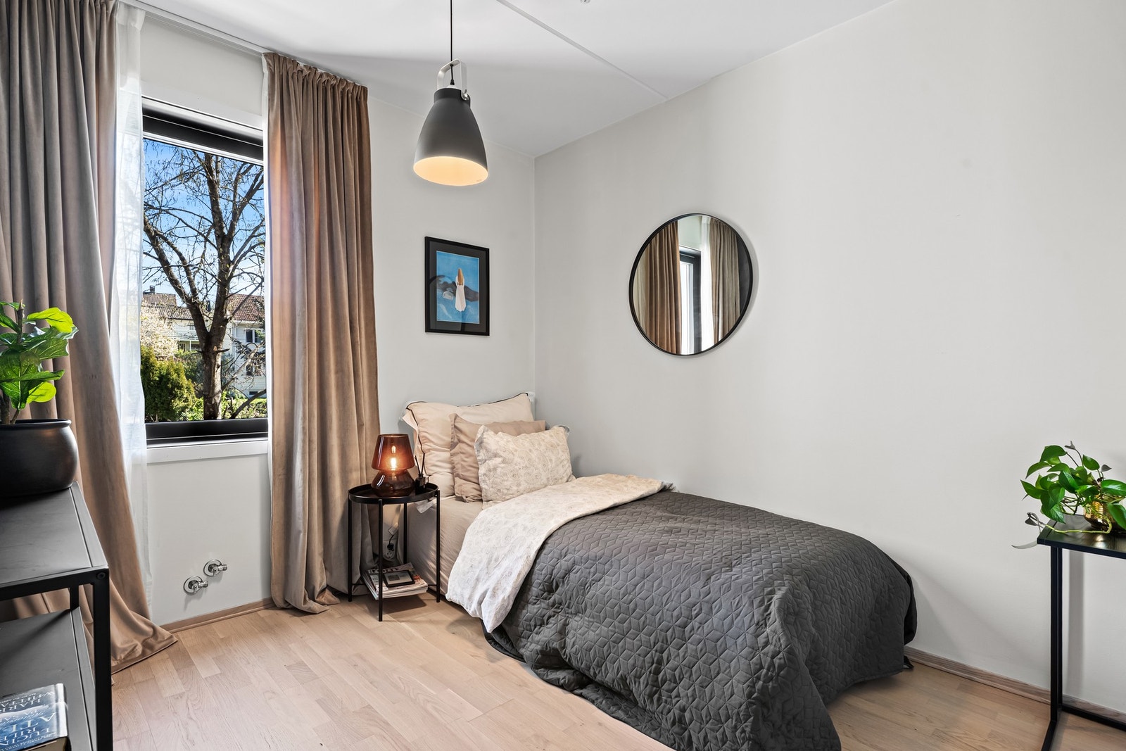 Soverom III egner seg utmerket som barnerom, gjesterom eller hjemmekontor. Galleribilde